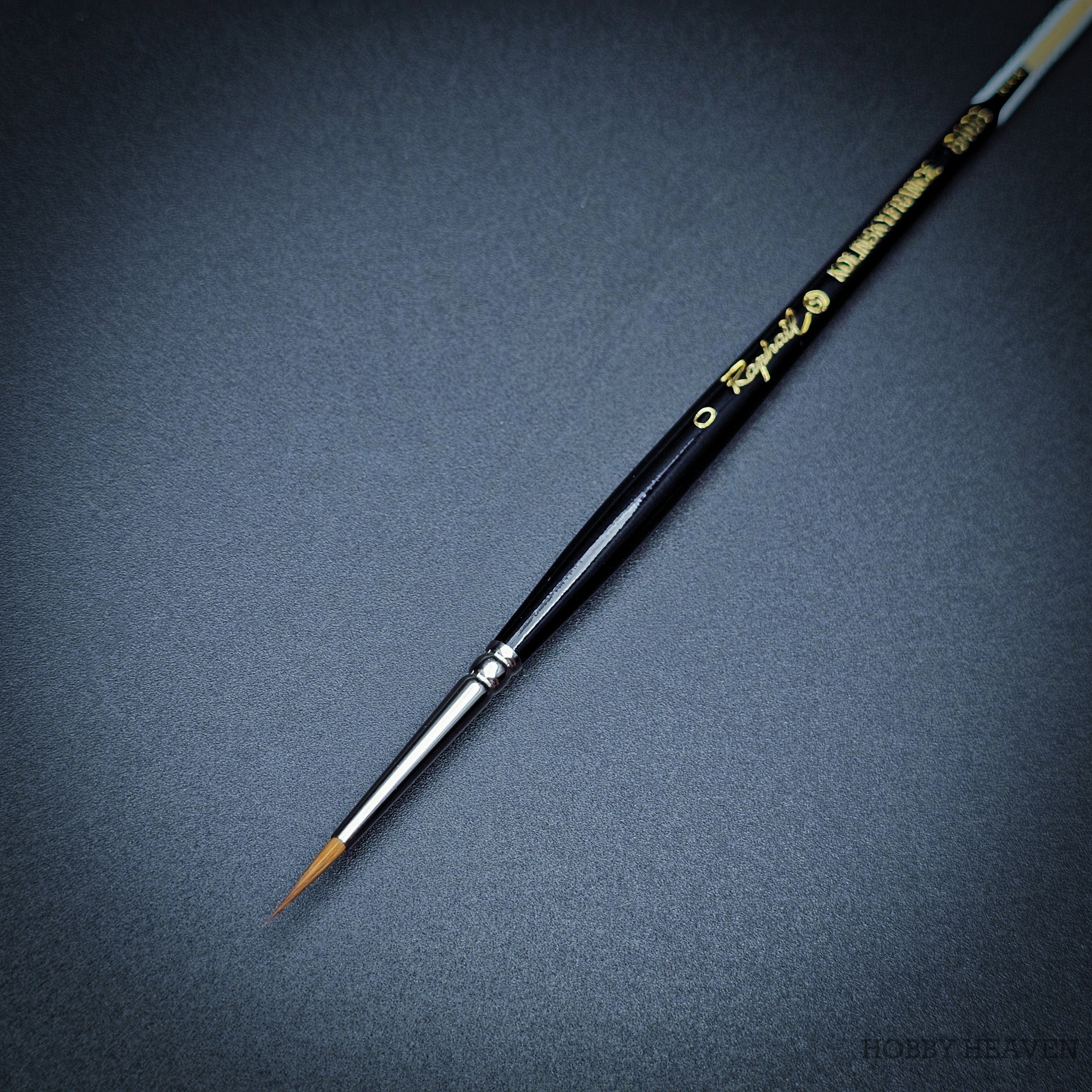 Brush Raphael Series 8408 — Kolinsky Sable Round