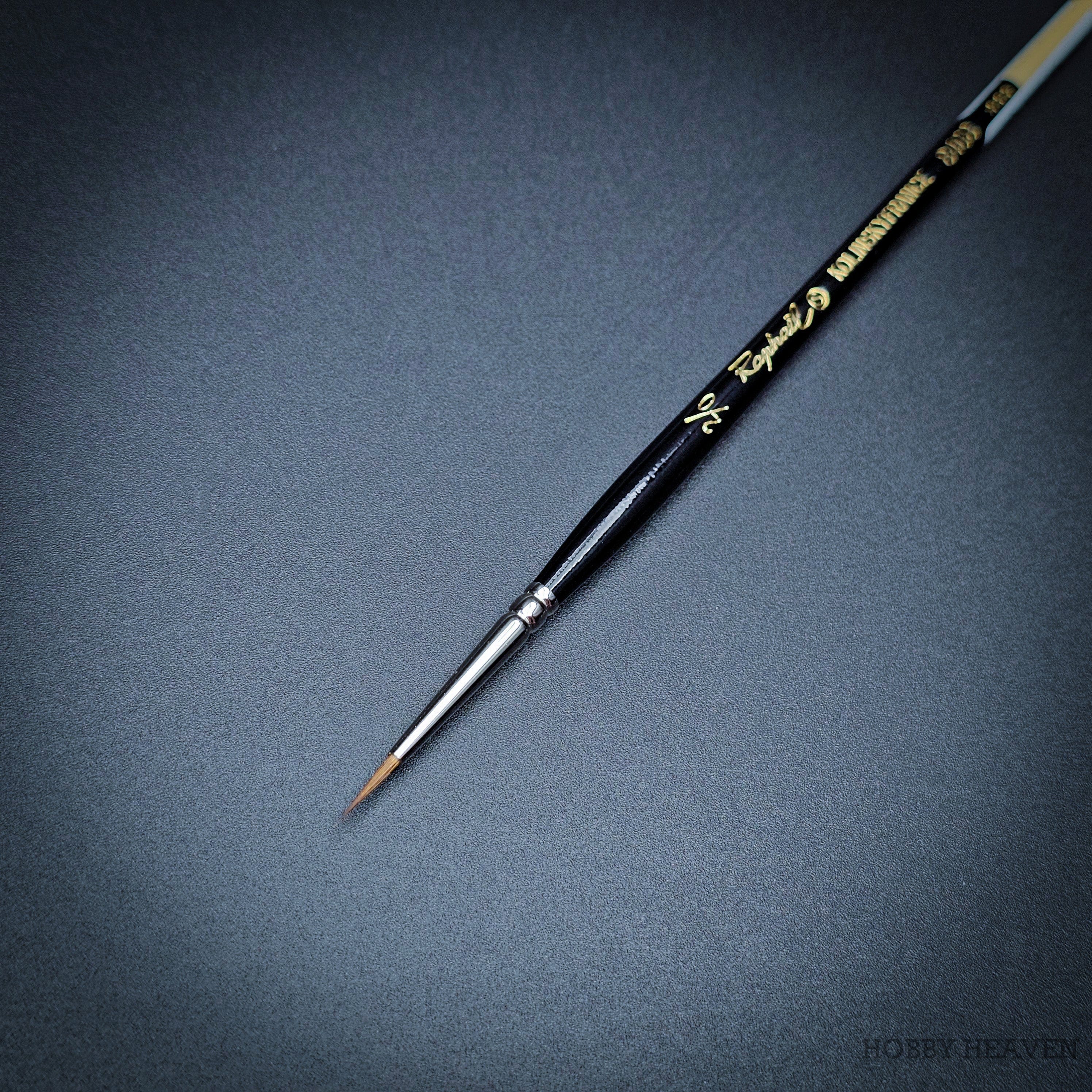 Brush Raphael Series 8408 — Kolinsky Sable Round