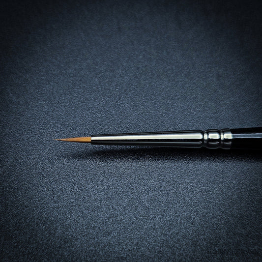 Brush Raphael Series 8402 — Kolinsky Sable Round