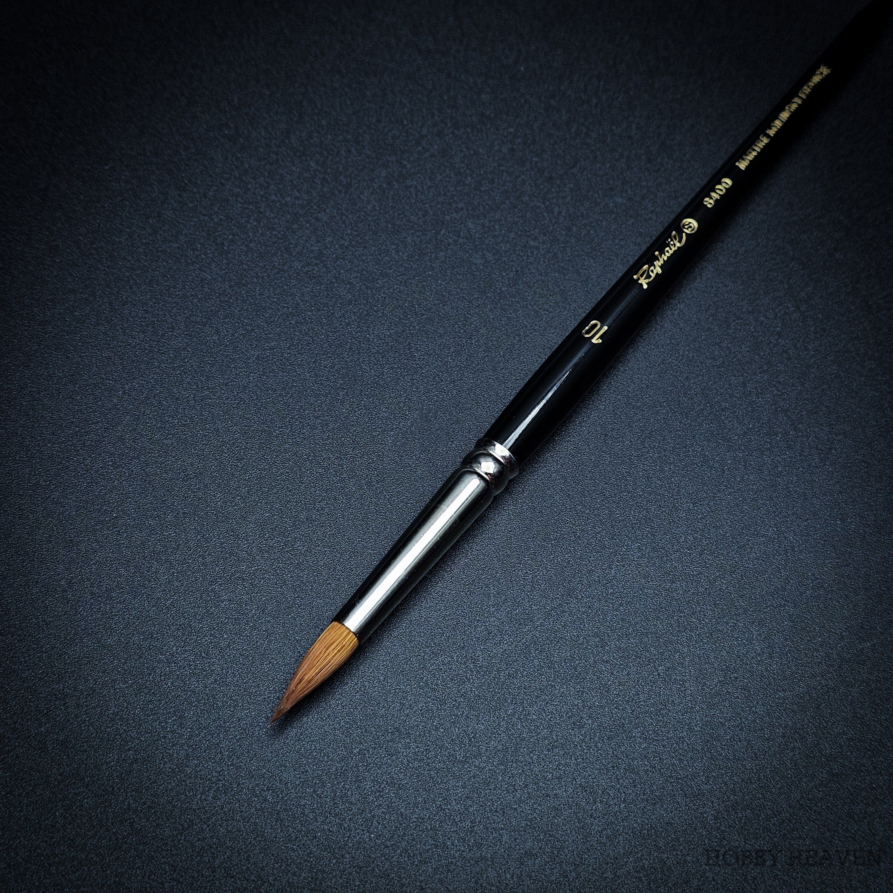 Brush Raphael Series 8400 — Kolinsky Sable Round