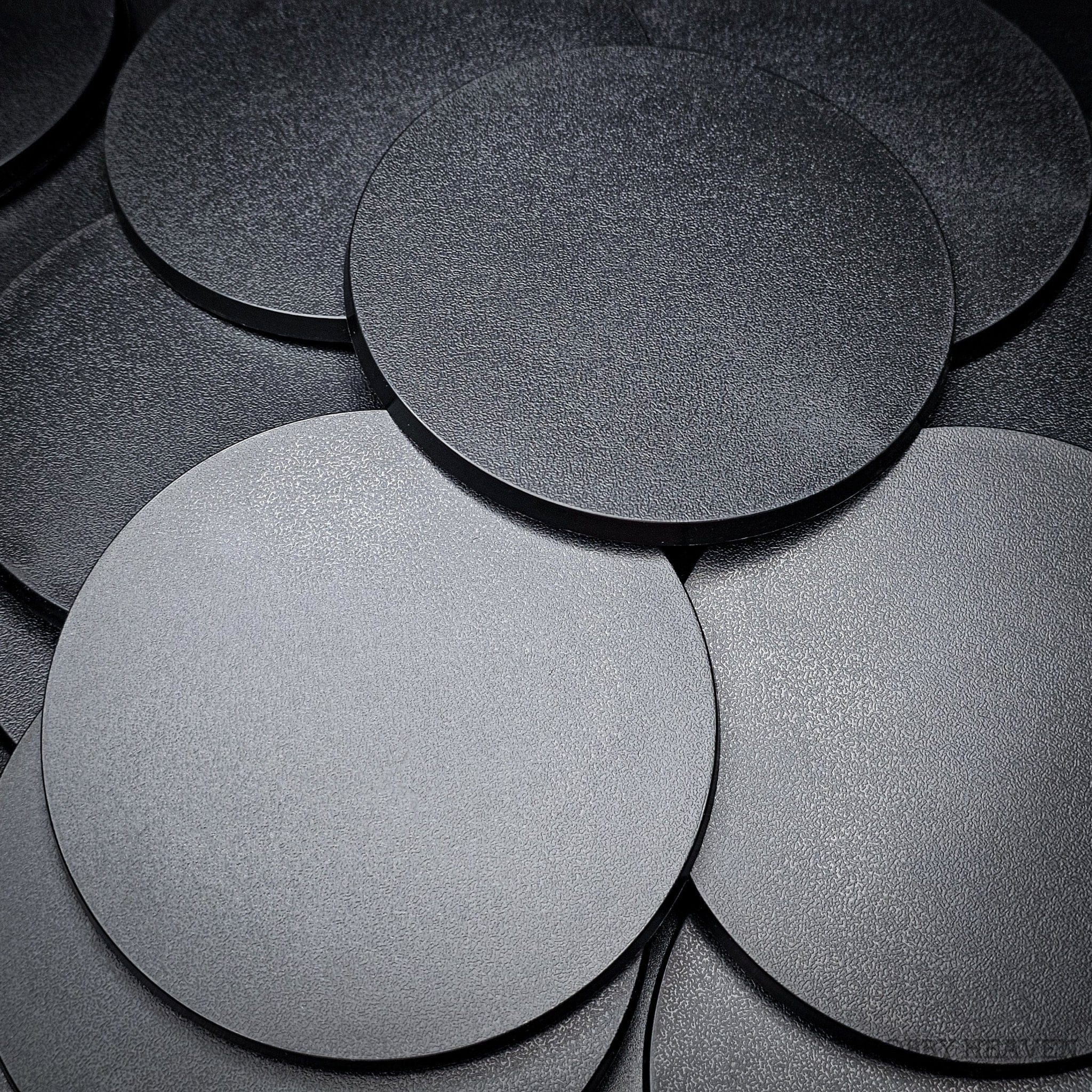 Base 100mm Round Plain Plastic Bases