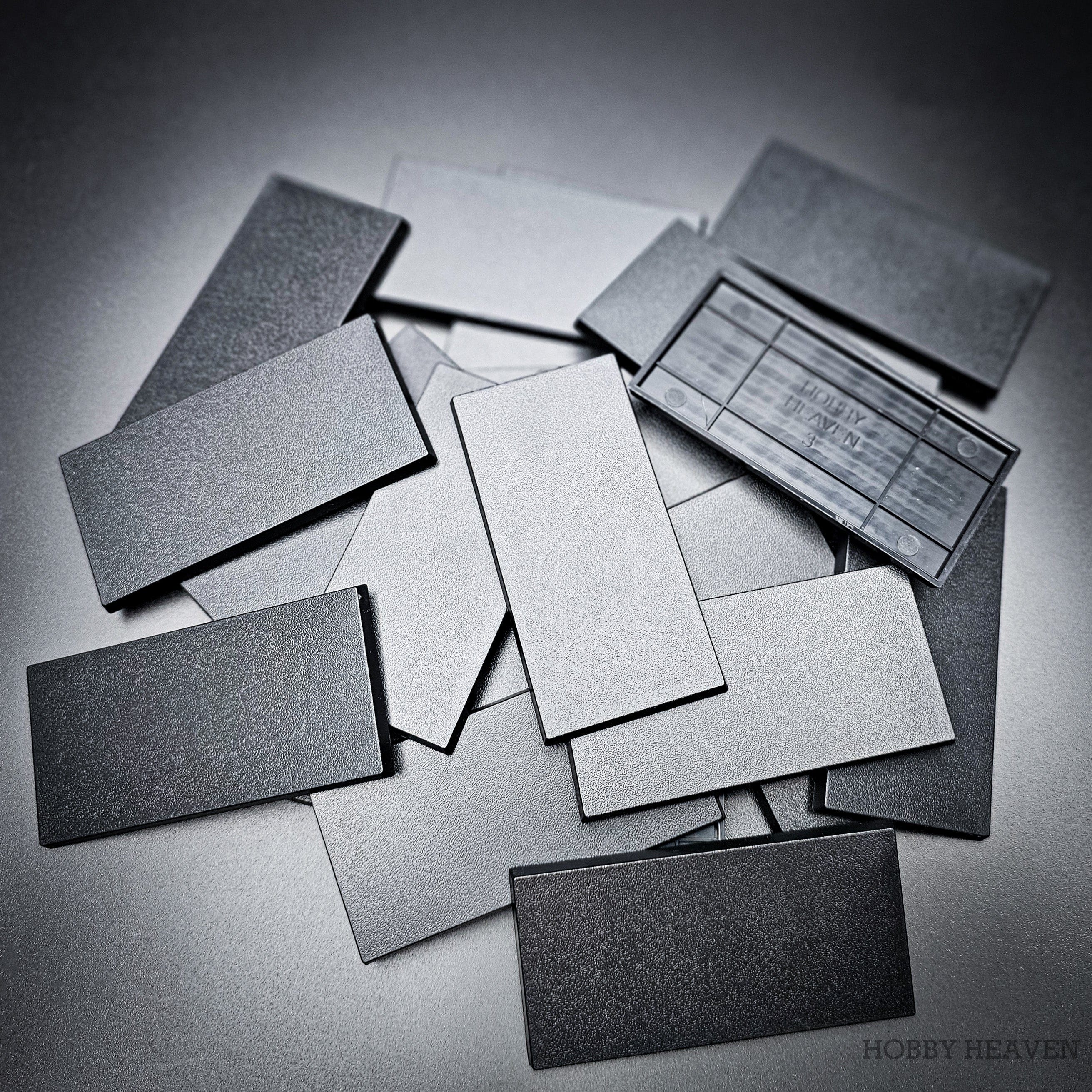Base 25 100x50mm | 50x100mm Rectangular Plain Plastic Bases | Versatile Miniature Stands 5065013213552