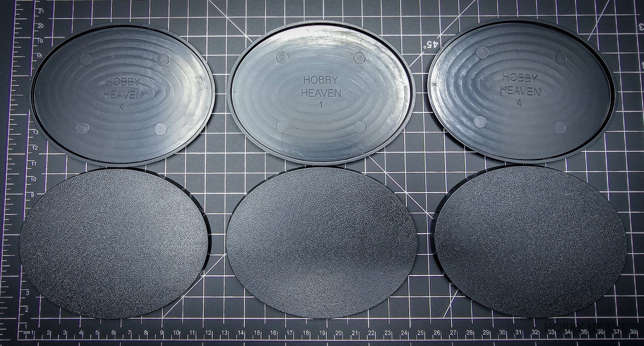 Base 120x92mm Oval Plain Plastic Base
