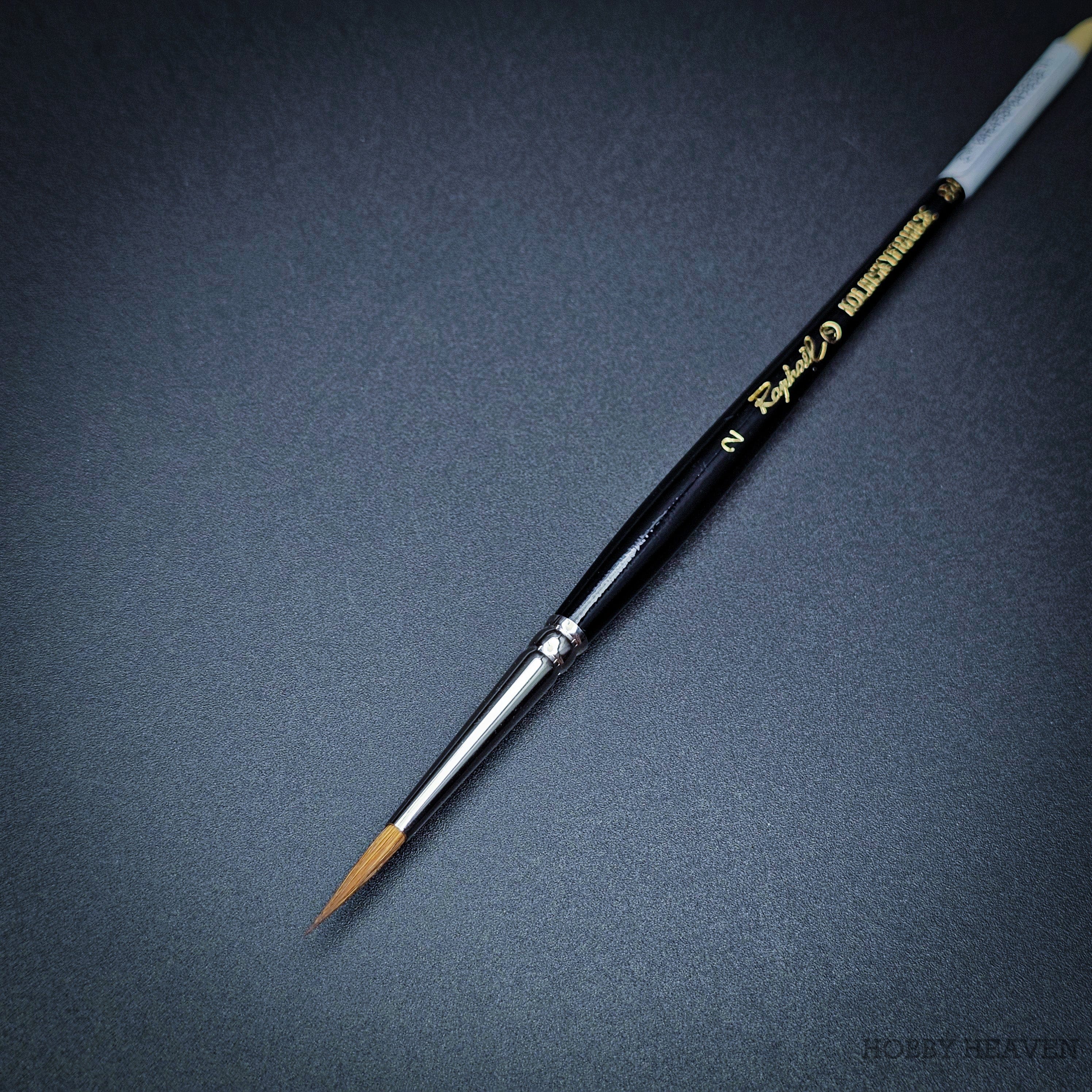 Brush Raphael Series 8408 — Kolinsky Sable Round