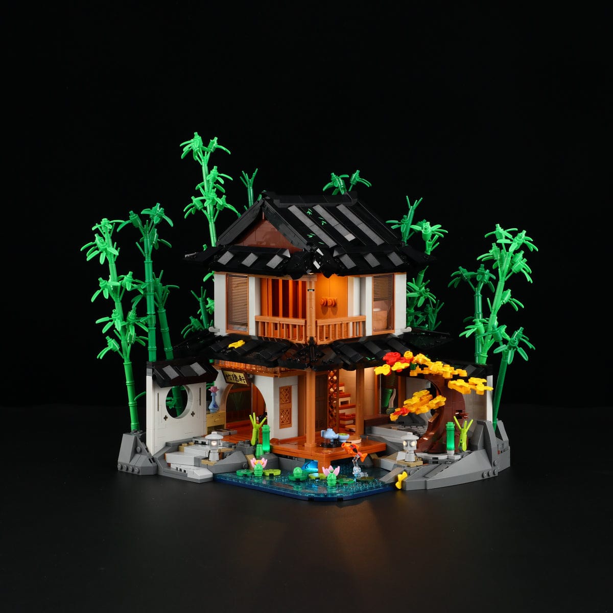 LUMIBRICKS - FUNWHOLE Bamboo House L9075 X004M56P4Z