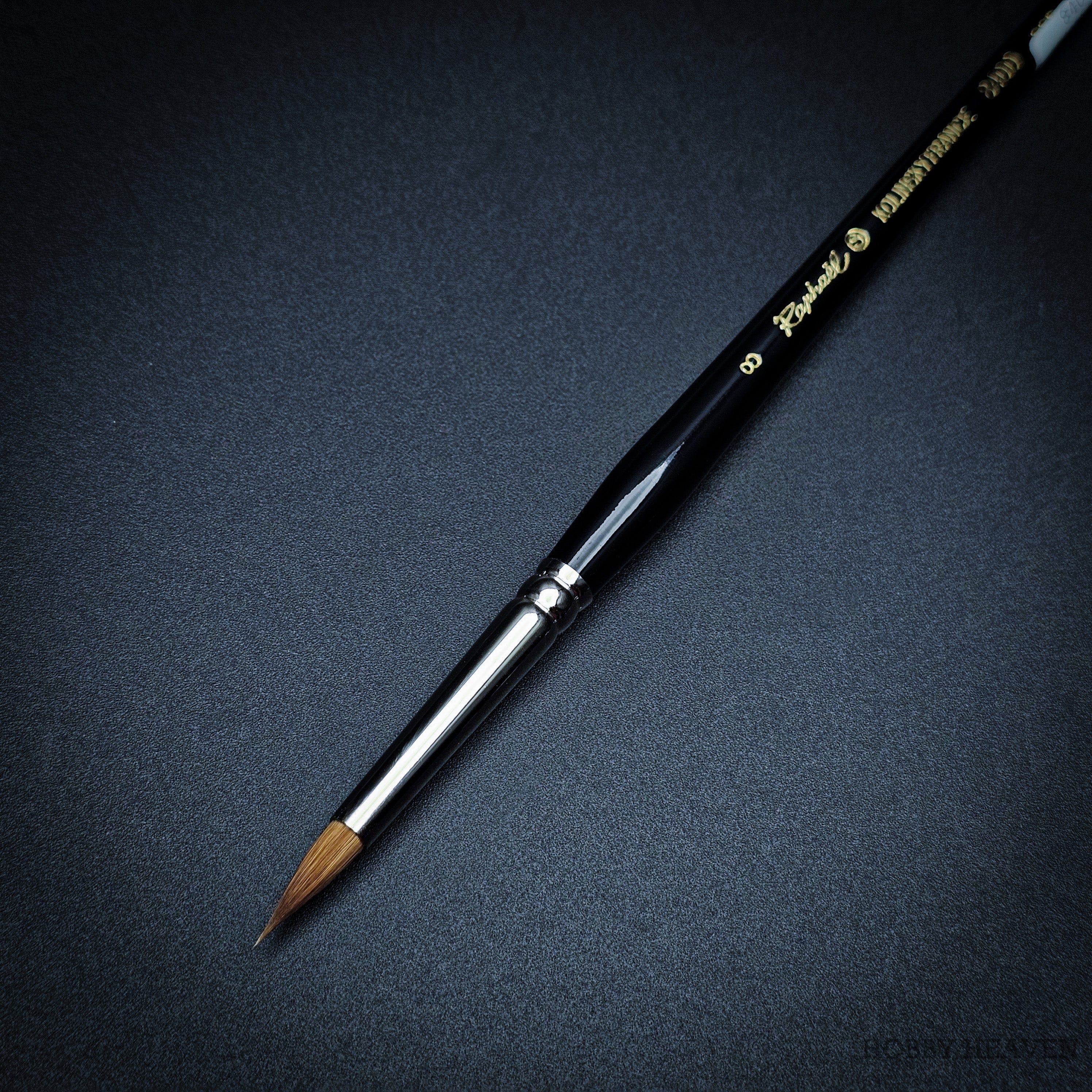 Brush Raphael Series 8400 — Kolinsky Sable Round