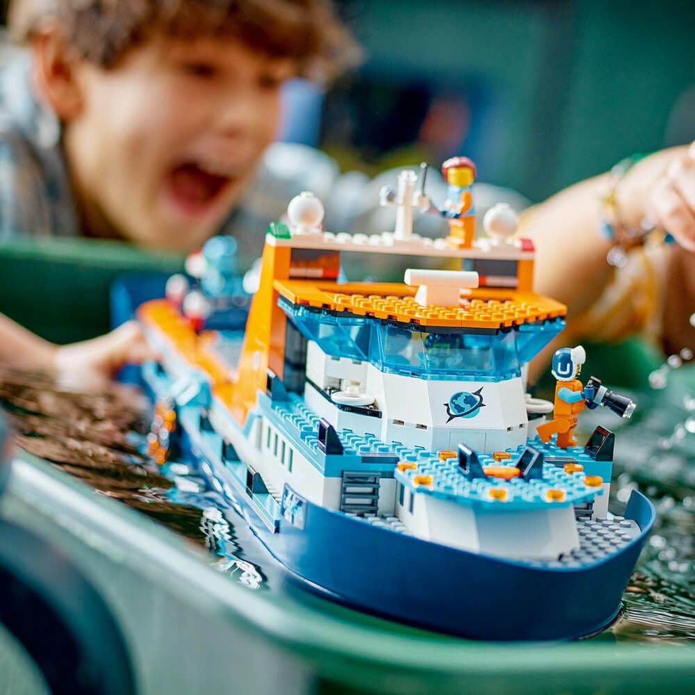 Toys & Games > Toys > Construction Toys > Interlocking Blocks > LEGO > LEGO City Lego City 60368 Artic Explorer Ship Floatable Toy Boat for Ages 7 & Up 5702017416281