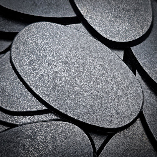 Base 75x42mm Oval Plain Plastic Bases