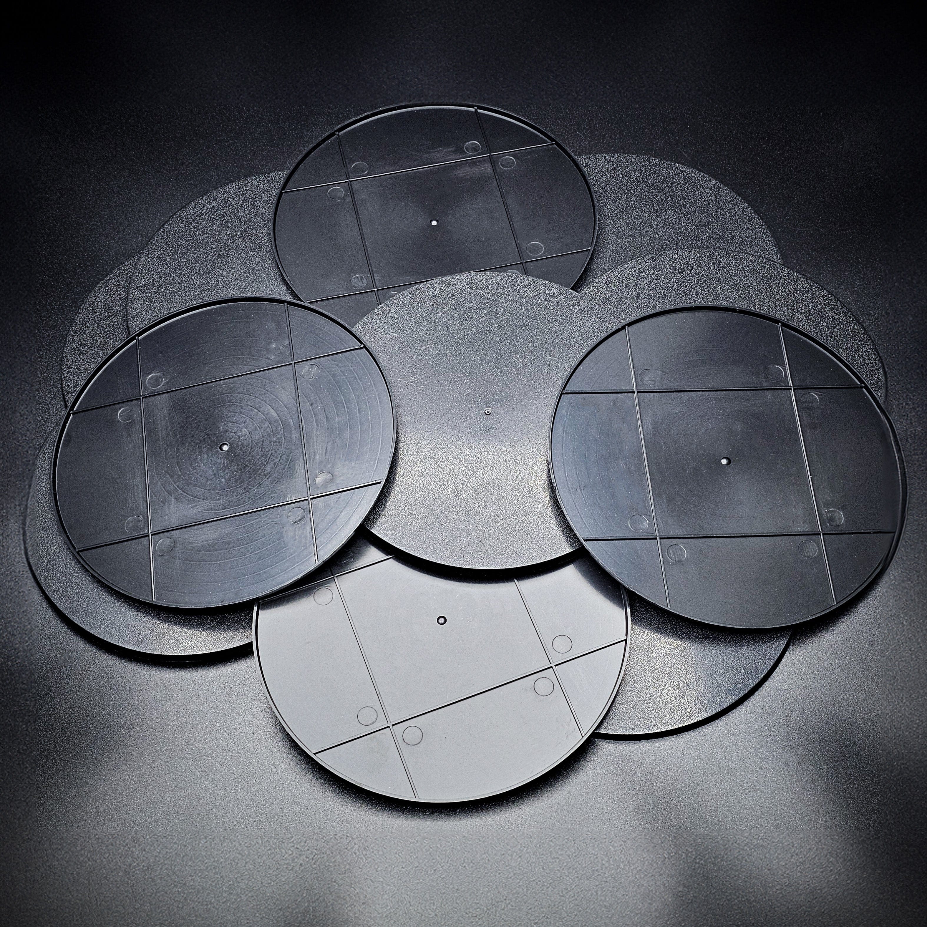 Base 160mm Round Plain Plastic Bases 5061001180417