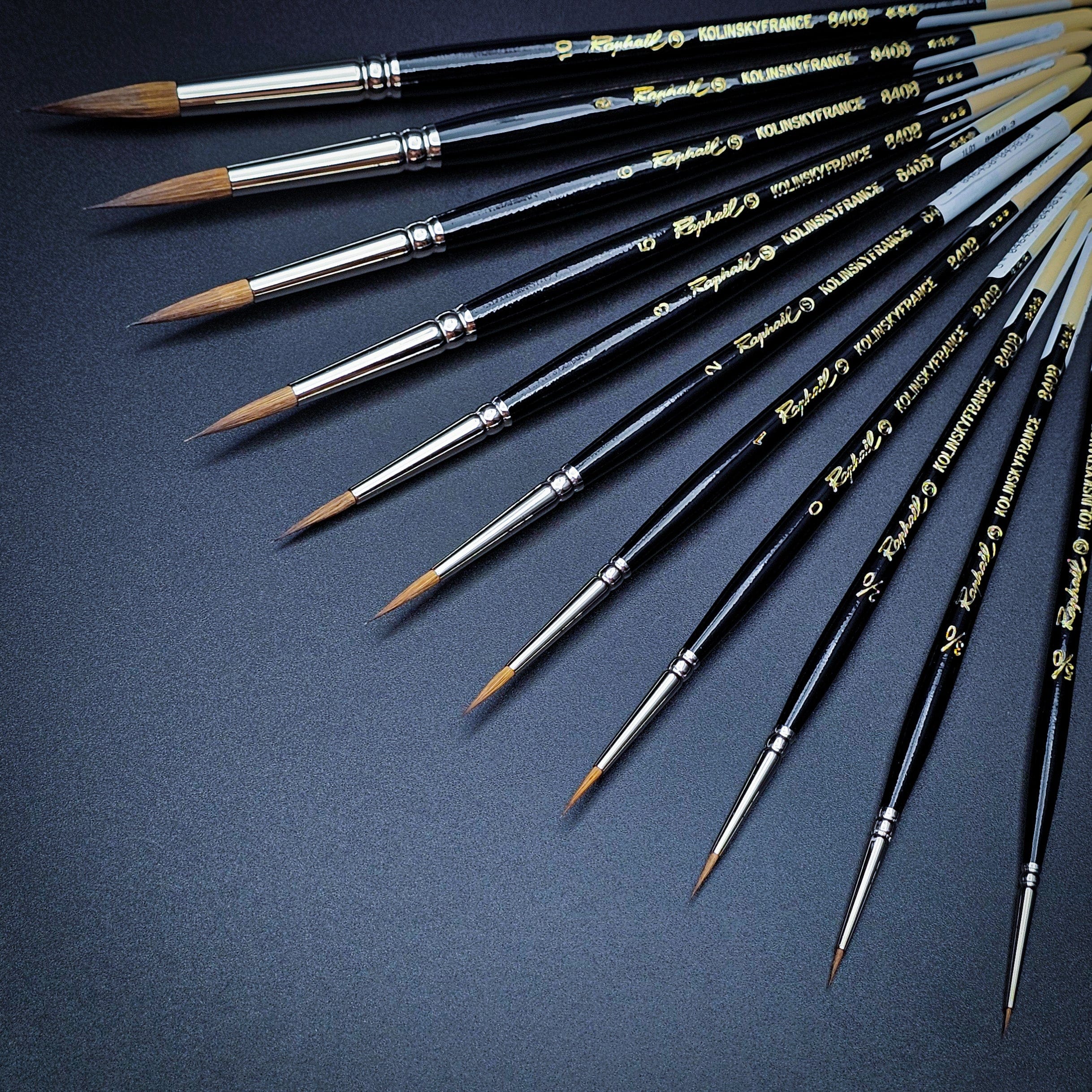 Brush Raphael Series 8408 — Kolinsky Sable Round