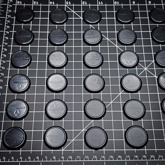 Base 30mm Wide Lip Round Plastic Bases