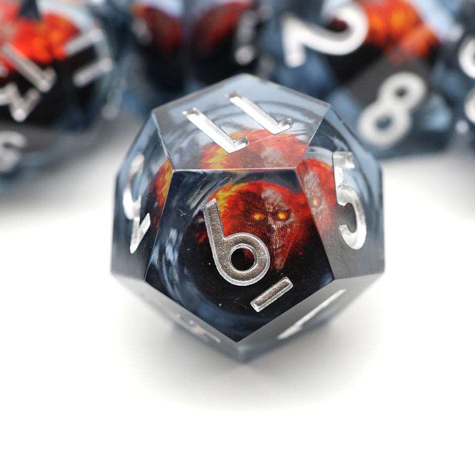 Blazing Skull | Moving Core | 7 Piece Set - DICE