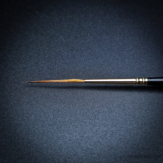 Brush Raphael Series 8802 — Kolinsky Sable Round