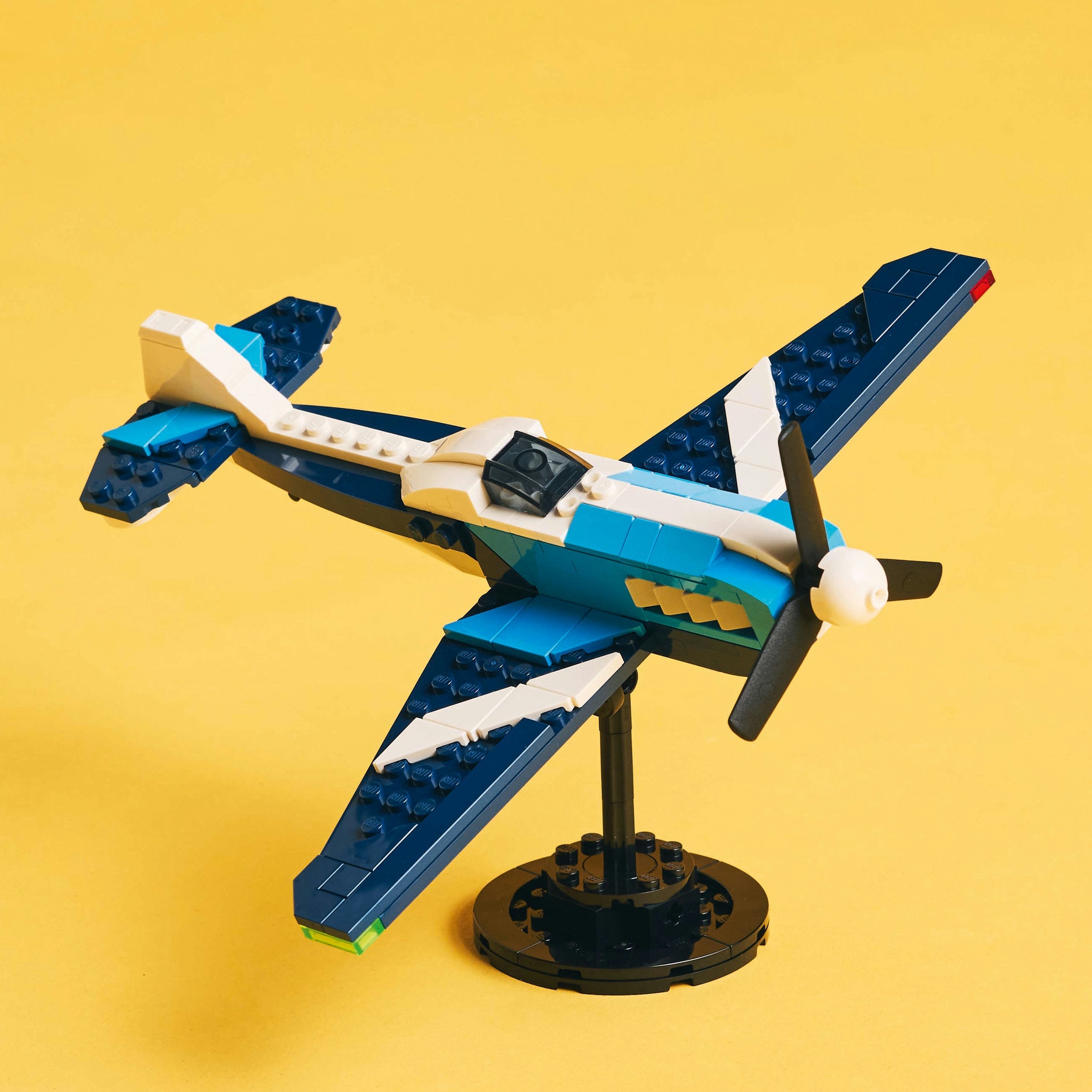 Curious Minds Toys & Games > Toys > Construction Toys > Interlocking Blocks > LEGO > LEGO Creator Lego Creator 3 in 1 31160 Aircraft: Race Plane Playset for Ages 7 & Up
