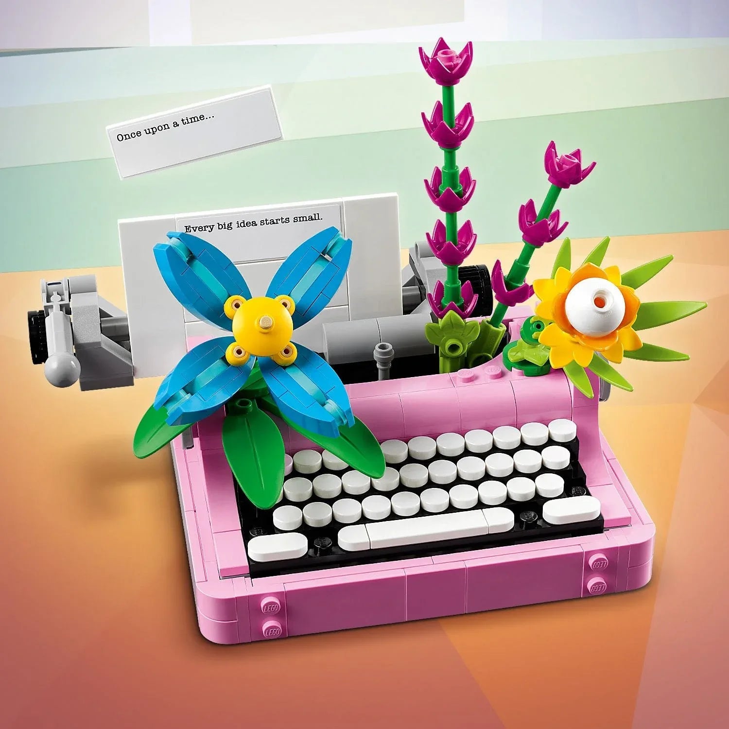 Curious Minds Toys & Games > Toys > Construction Toys > Interlocking Blocks > LEGO > LEGO Creator Lego Creator 3 in 1 31169 Typewriter with Flowers for Ages 8 and Up