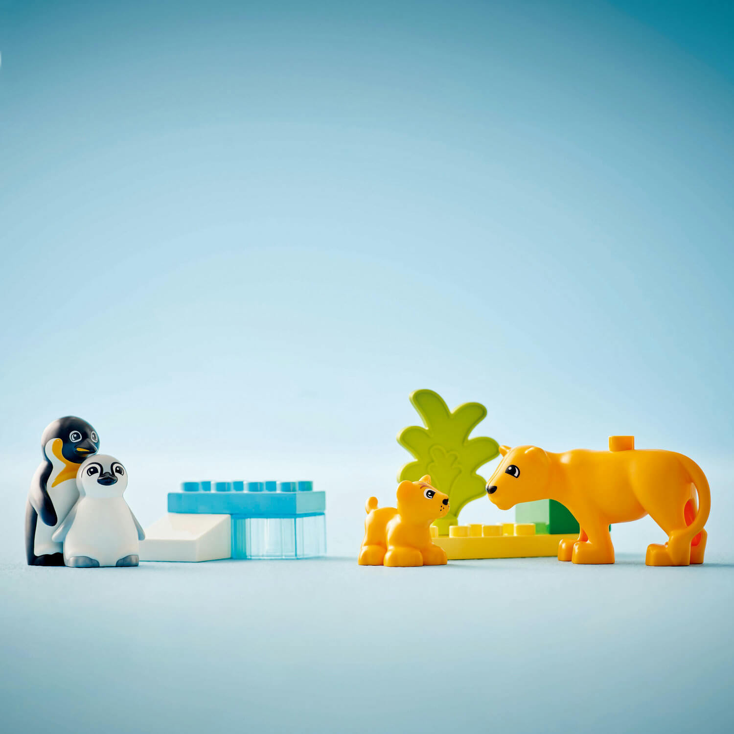 Curious Minds Toys & Games > Toys > Construction Toys > Interlocking Blocks > LEGO > LEGO Duplo Lego Duplo 10442 Wild Animal Families: Penguins & Lions for Age 2 & Up