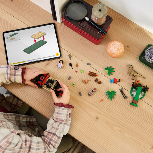 Curious Minds Toys & Games > Toys > Construction Toys > Interlocking Blocks > LEGO > LEGO Jurassic Park Lego Jurassic World 76972 Raptor Off-Road Escape for Ages 6 and Up