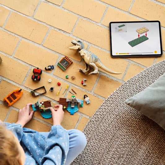 Curious Minds Toys & Games > Toys > Construction Toys > Interlocking Blocks > LEGO > LEGO Jurassic Park Lego Jurassic World 76975 T. rex River Escape Playset for Age 5 and Up