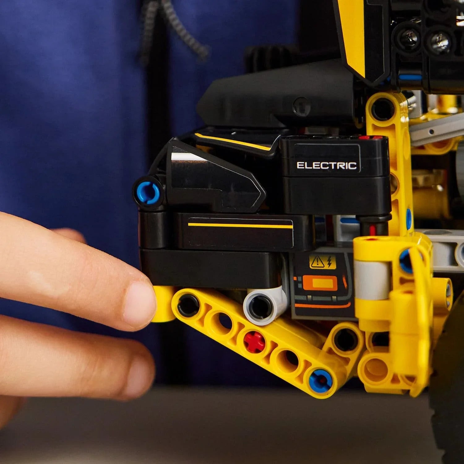 Curious Minds Toys & Games > Toys > Construction Toys > Interlocking Blocks > LEGO > LEGO Technic Lego Technic 42209 Volvo L120 Electric Wheel Loader for Ages 9 and Up