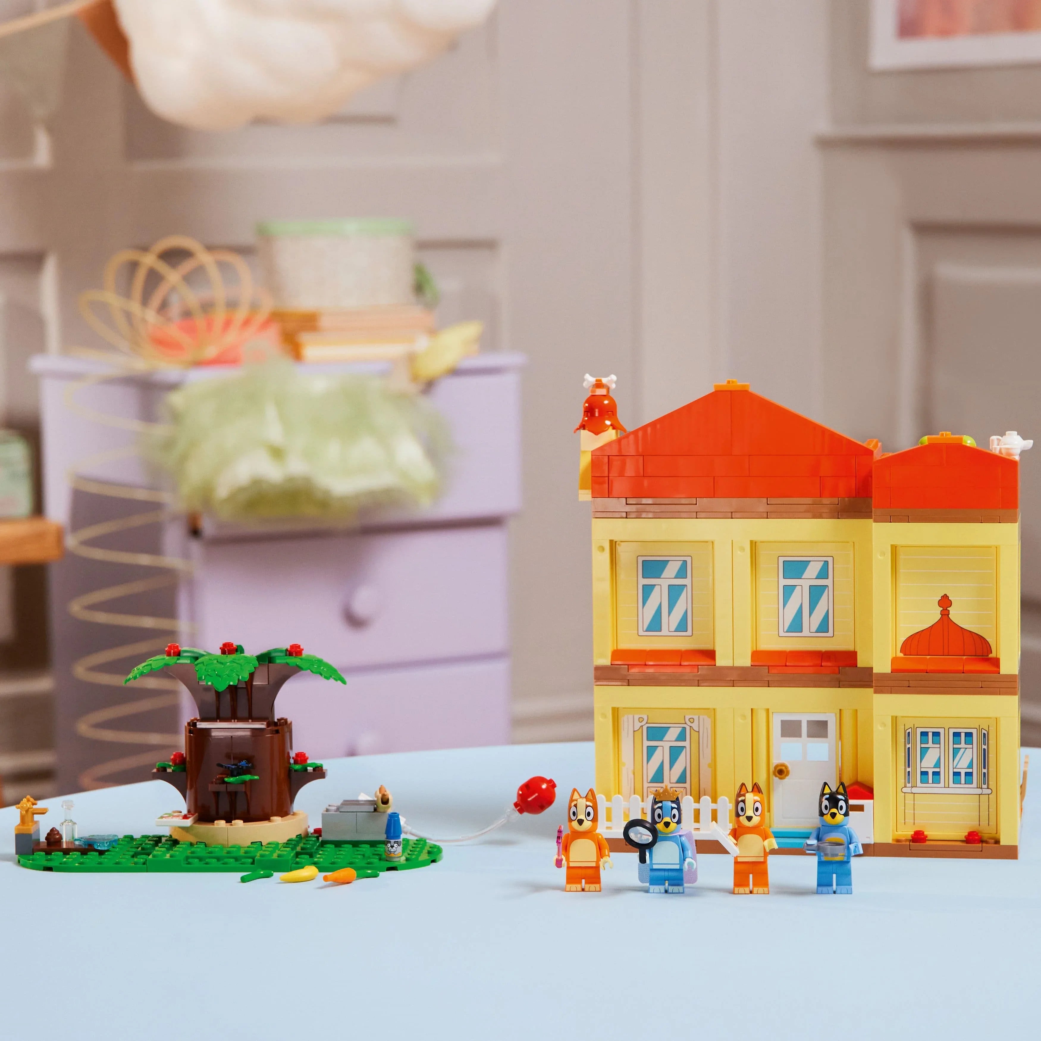 Curious Minds Toys & Games > Toys > Construction Toys > Interlocking Blocks > LEGO > Other LEGO Sets Lego Bluey 11203 Bluey's Family House Set for Children Aged 4 and Up