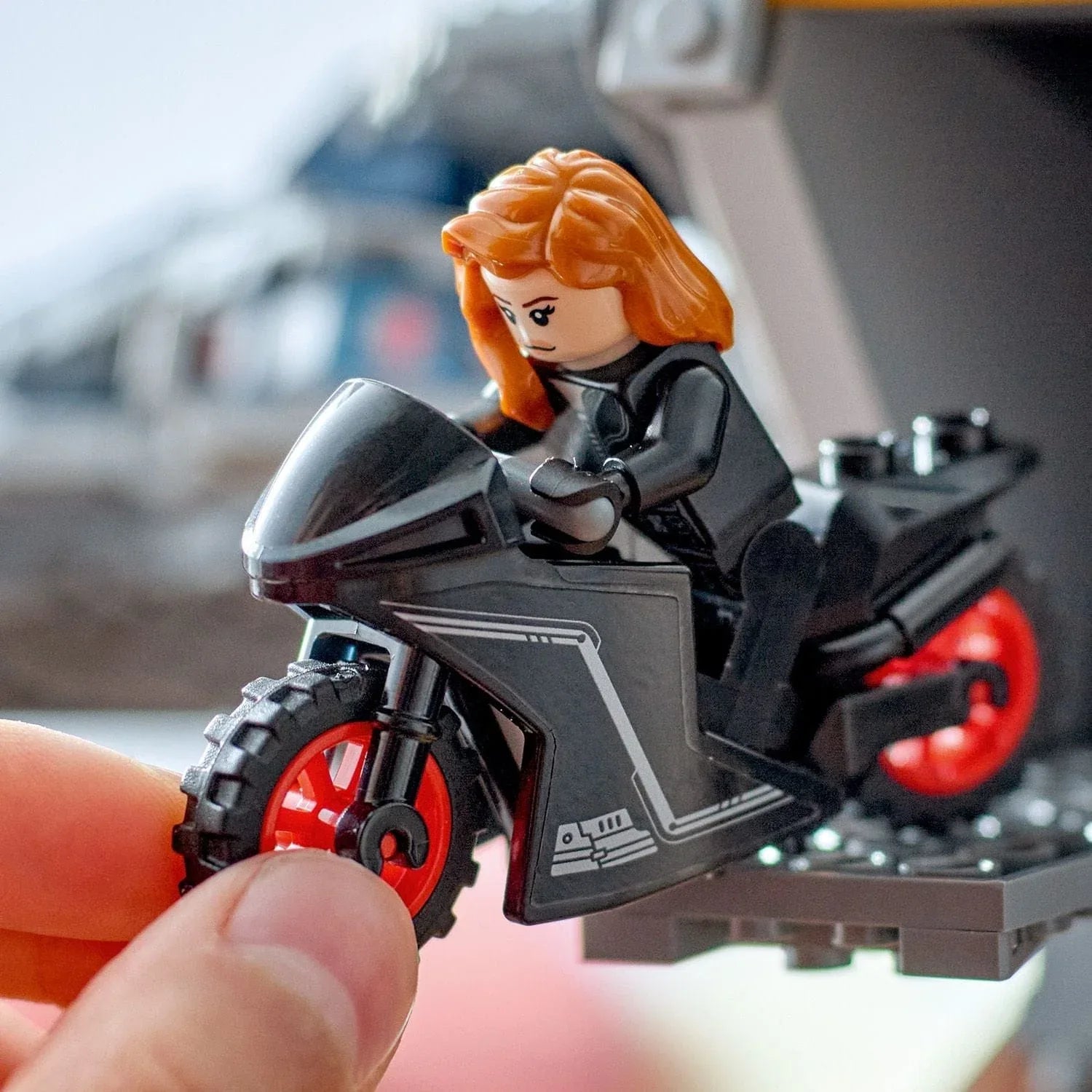 Curious Minds Toys & Games > Toys > Construction Toys > Interlocking Blocks > LEGO > Other LEGO Sets Lego Marvel 76325 Avengers: Age of Ultron Quinjet for Ages 12 and Up