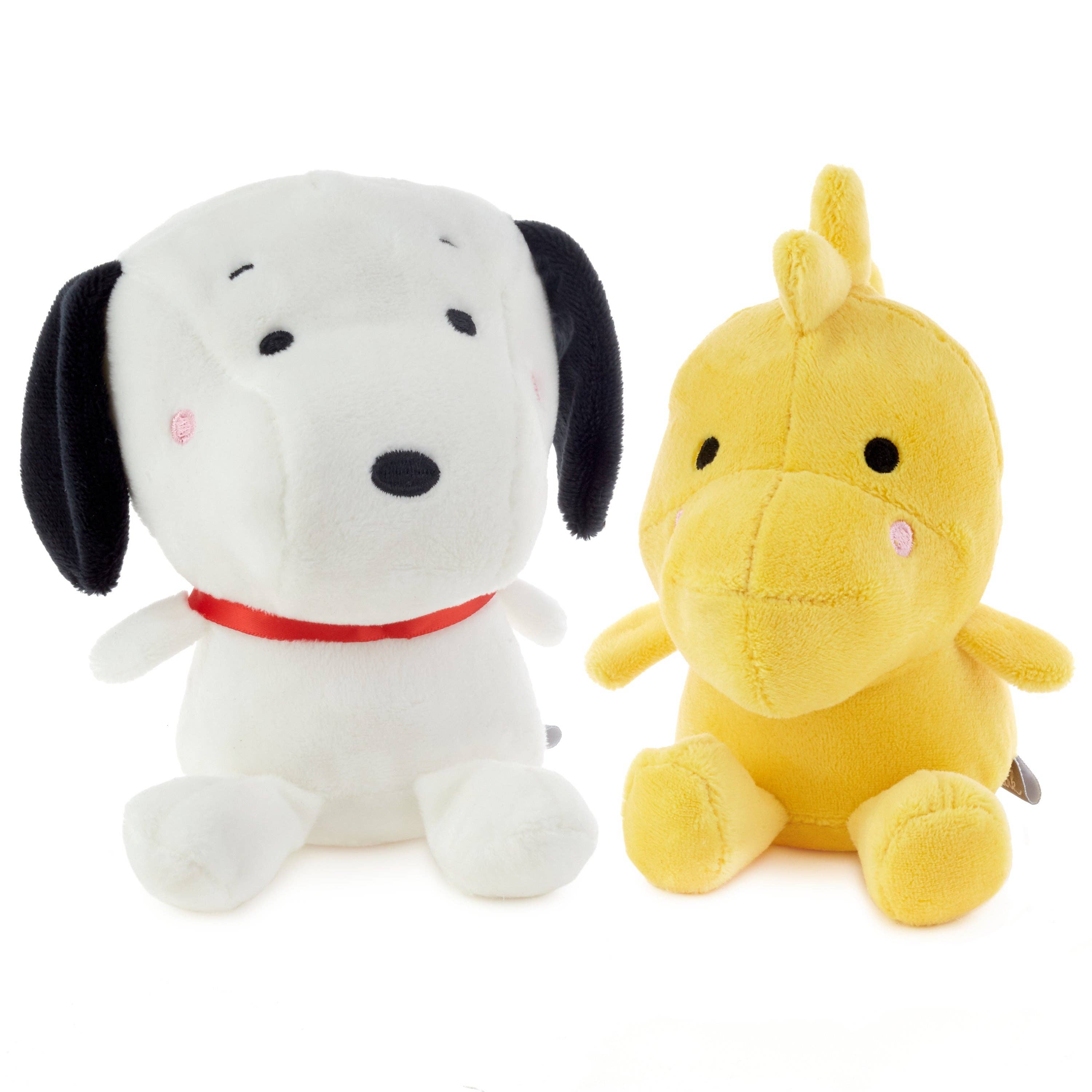 Hallmark Plushie Better Together Snoopy & Woodstock Magnetic Soft Plush Pair