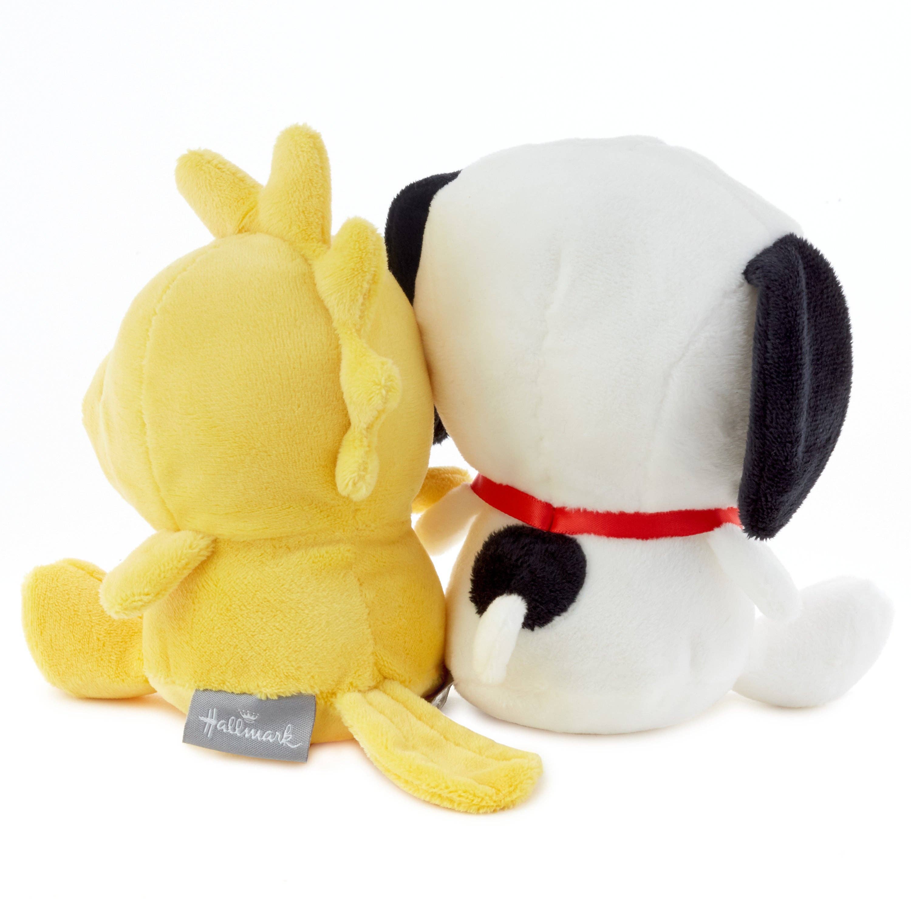 Hallmark Plushie Better Together Snoopy & Woodstock Magnetic Soft Plush Pair