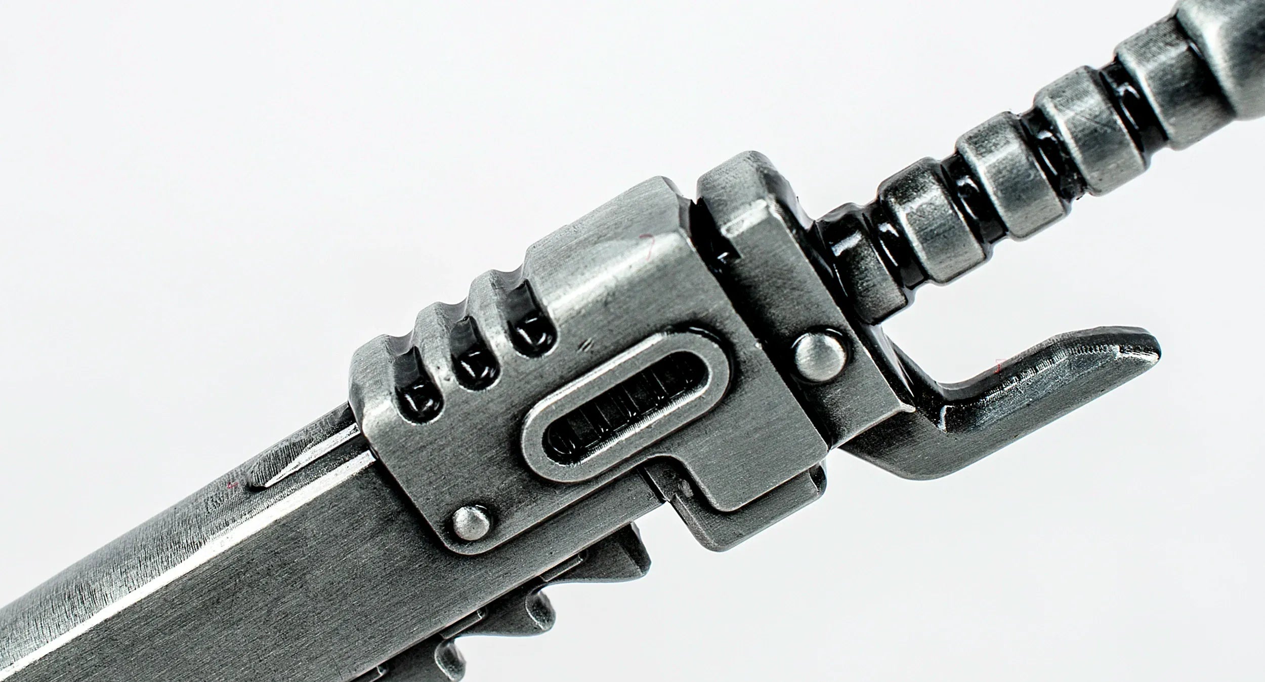 Loaded Dice Warhammer 40,000: Adeptus Astartes Chainsword Bottle Opener