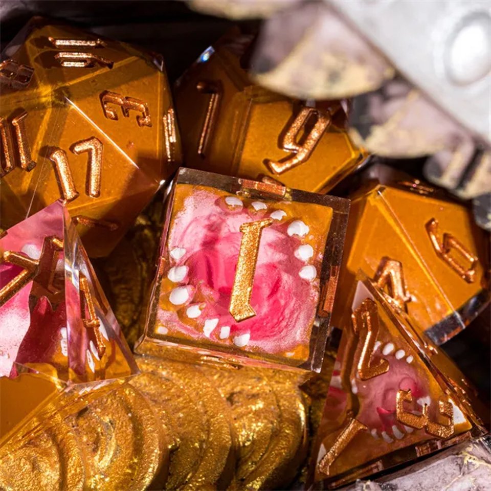 Mimic’s Clutch | Sharp Edge Dice | 7 Piece Set - DICE