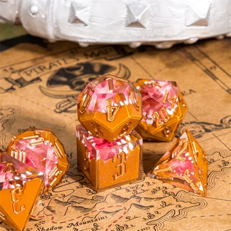 Mimic’s Clutch | Sharp Edge Dice | 7 Piece Set - DICE