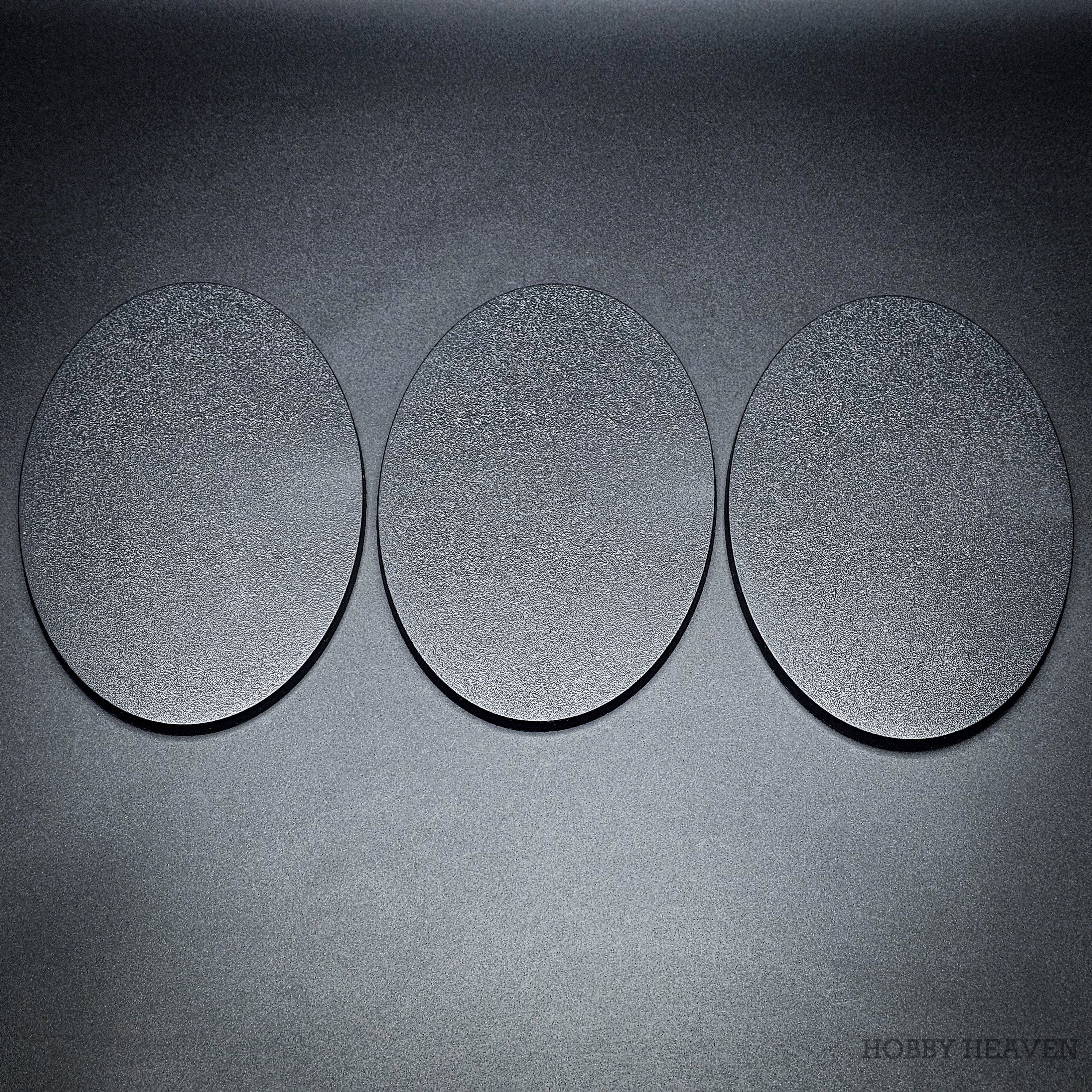 Base 170x105mm Oval Plain Plastic Bases