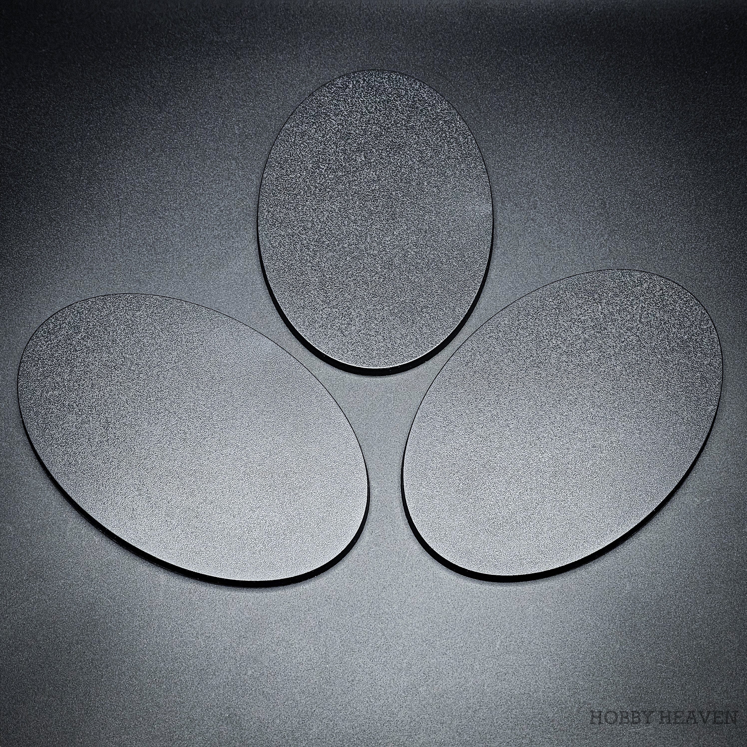 Base 170x105mm Oval Plain Plastic Bases