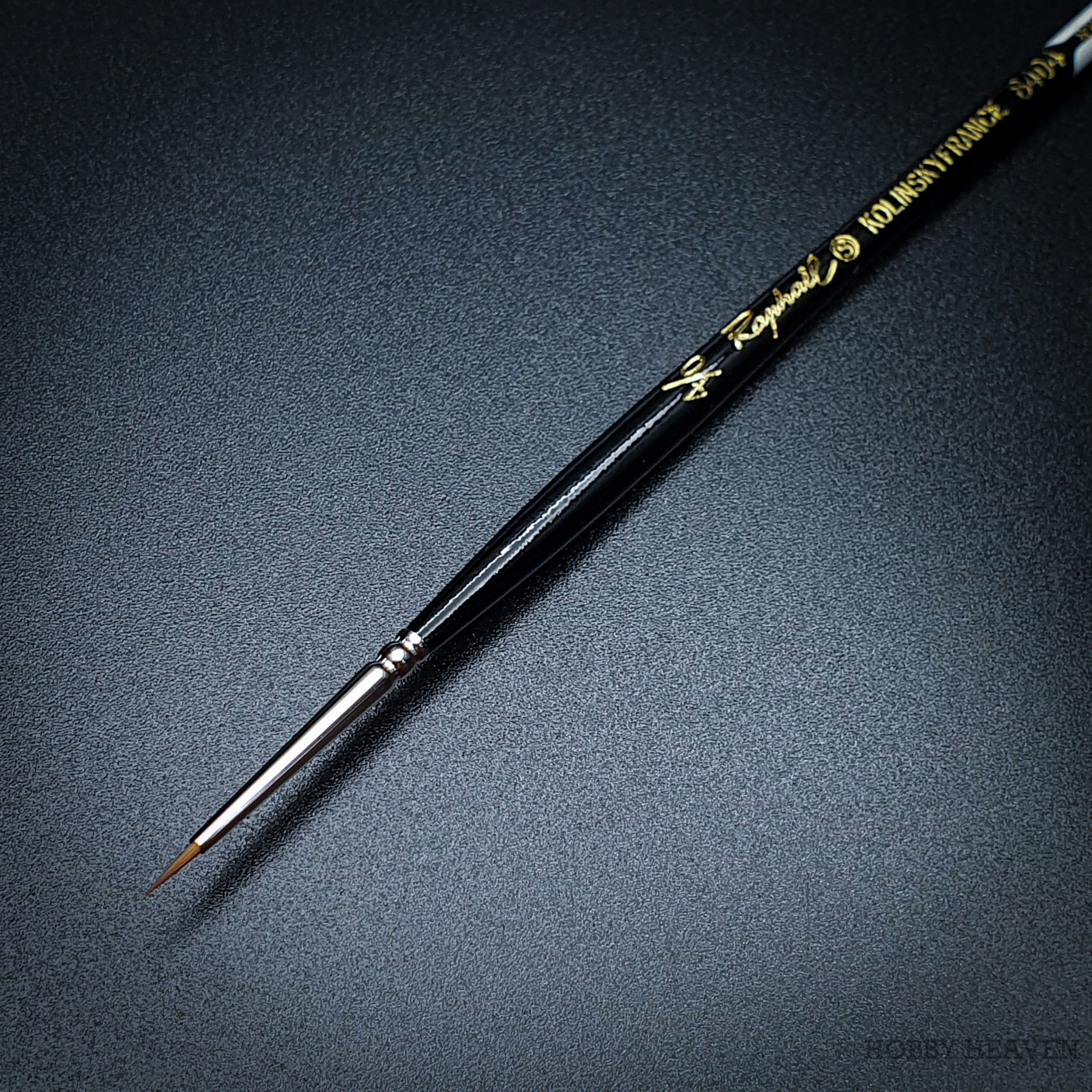 Brush Raphael 8404 — Kolinsky Sable Round