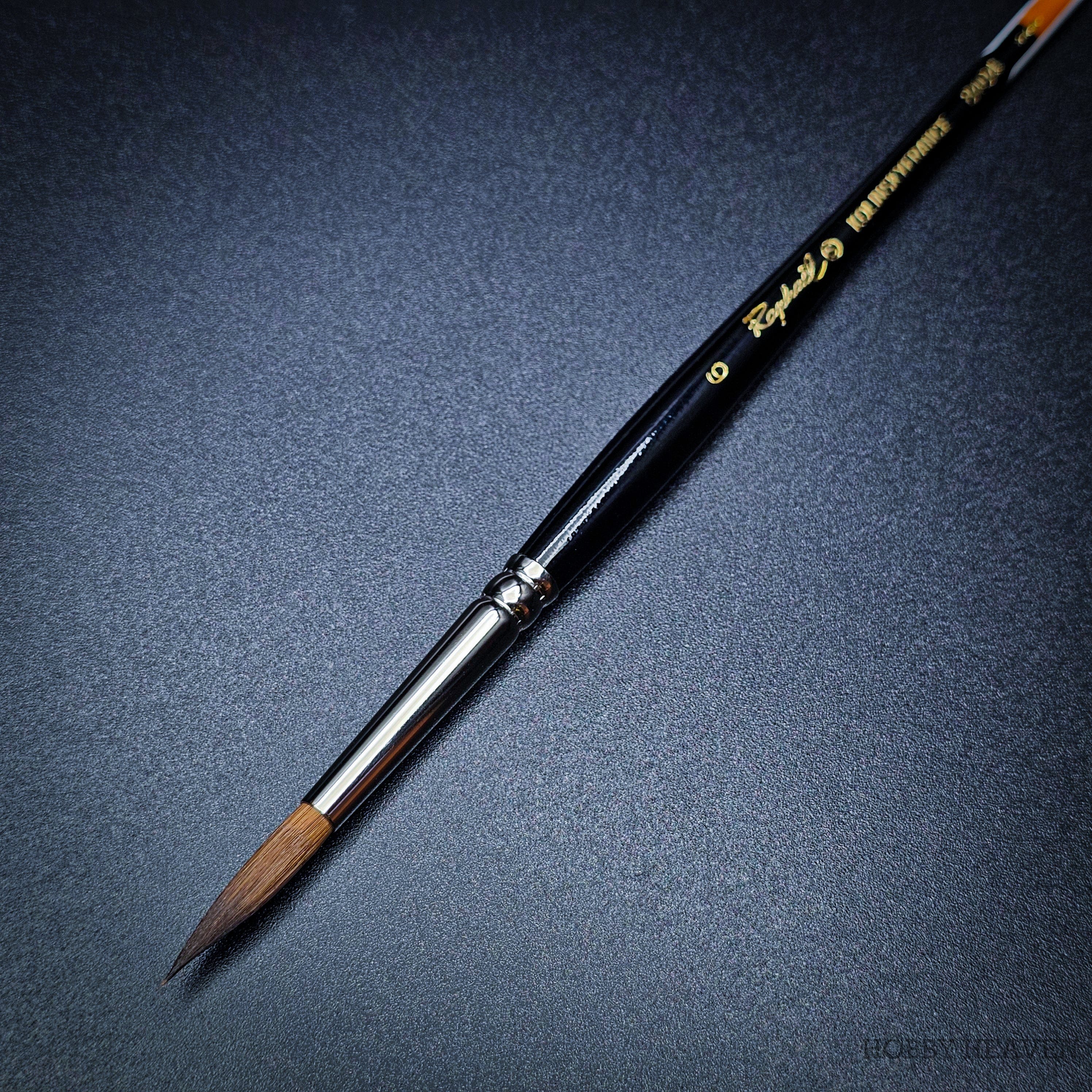 Brush Raphael 8404 — Kolinsky Sable Round