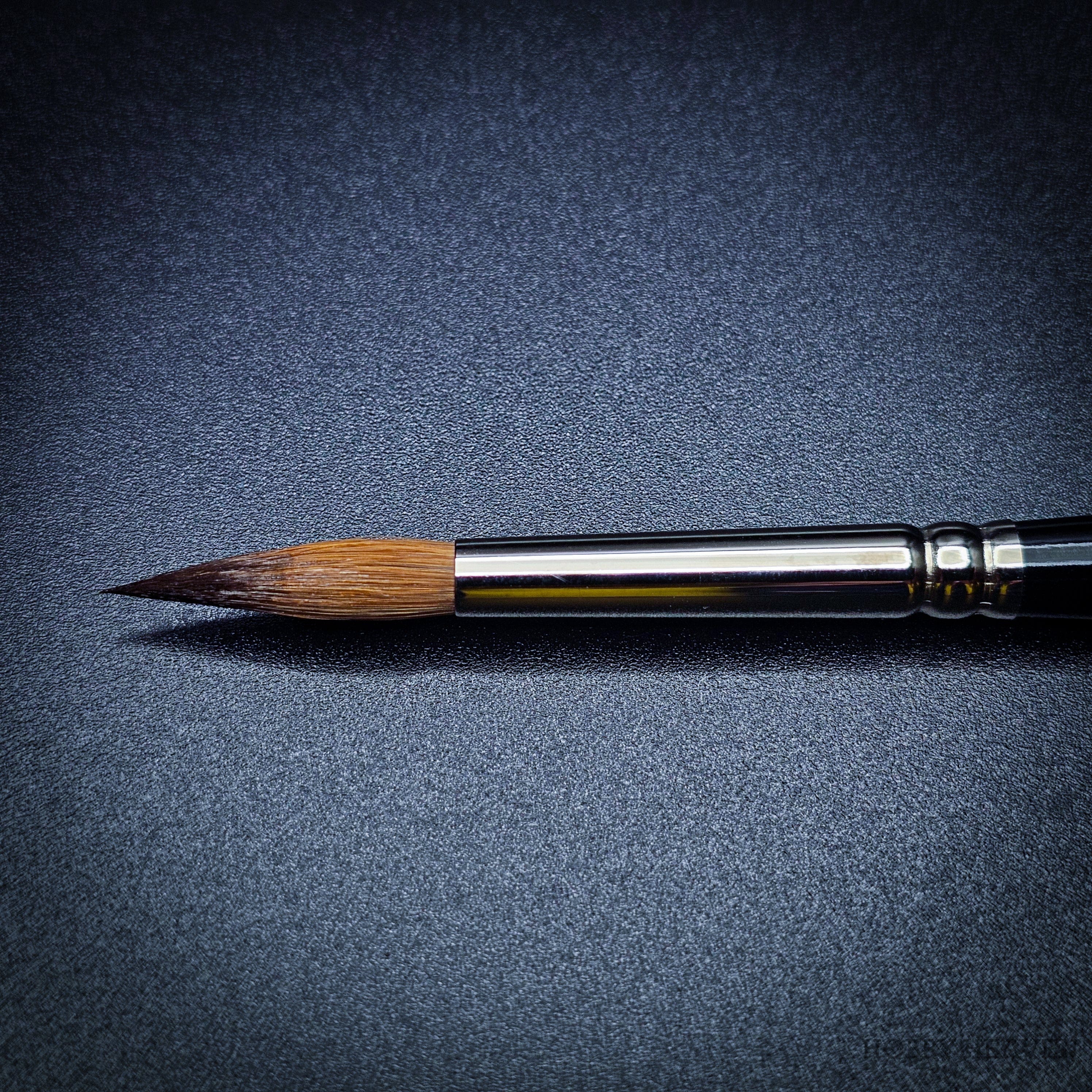 Brush Raphael 8404 — Kolinsky Sable Round