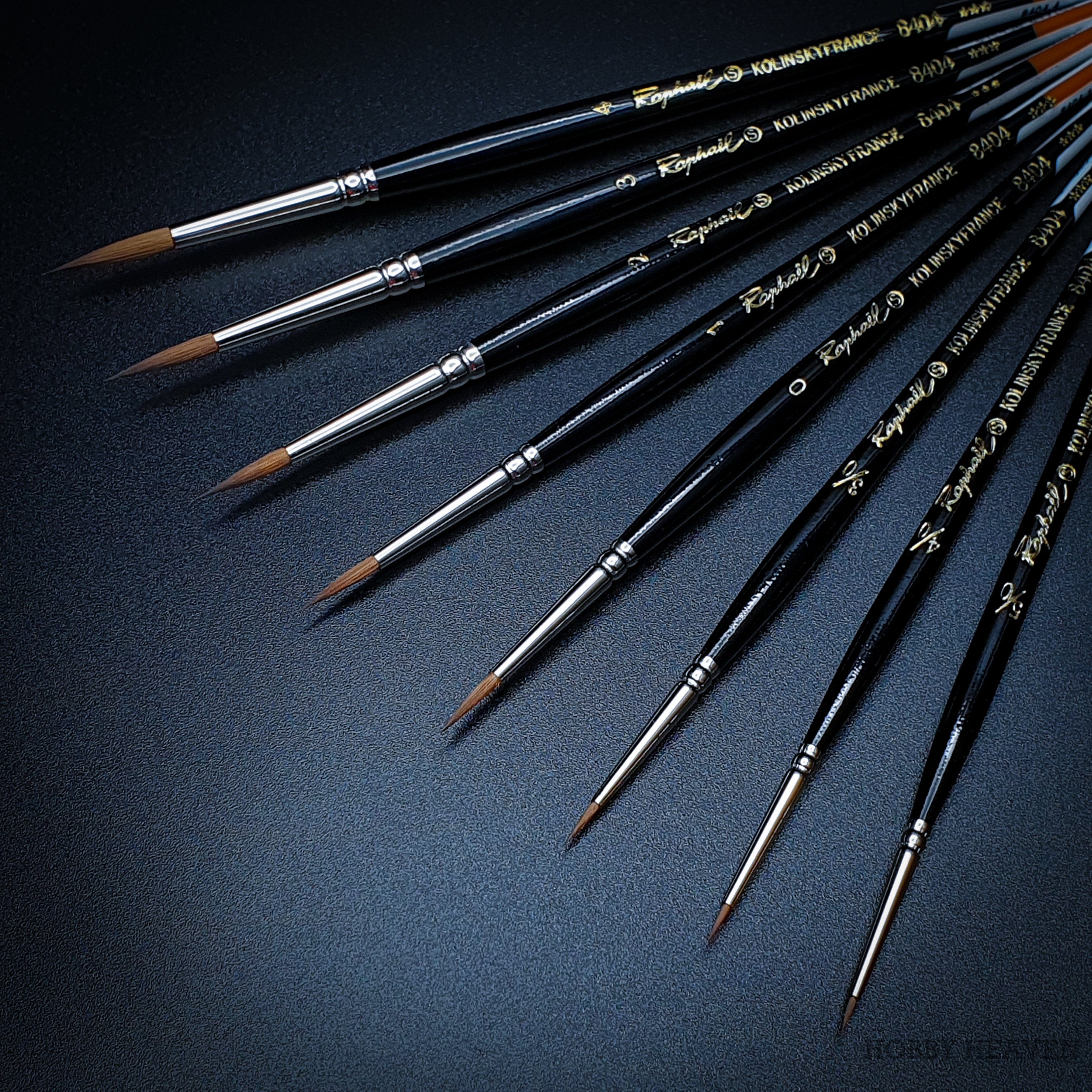 Brush Raphael 8404 — Kolinsky Sable Round