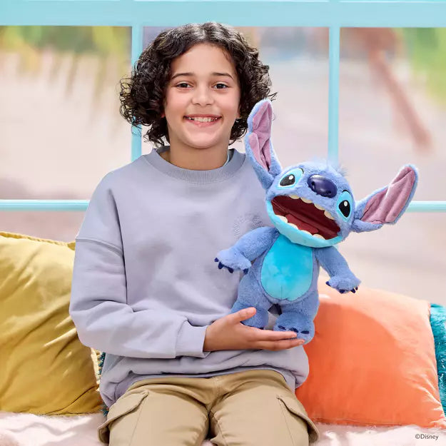 Snaps Disney Chatty Stitch Deluxe Puppetronic