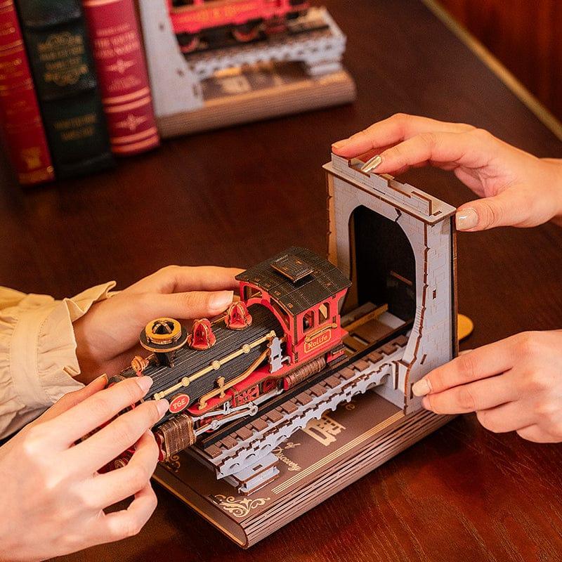 Snaps Rolife Century Train DIY Book Nook TGE01