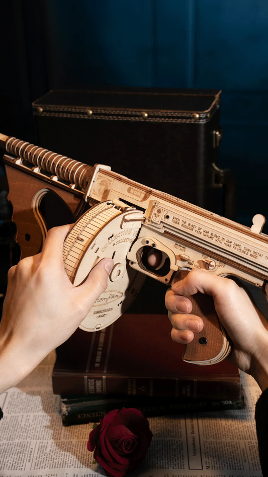 Snaps Thompson Submachine Gun
