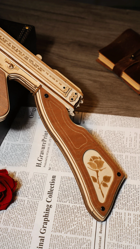 Snaps Thompson Submachine Gun