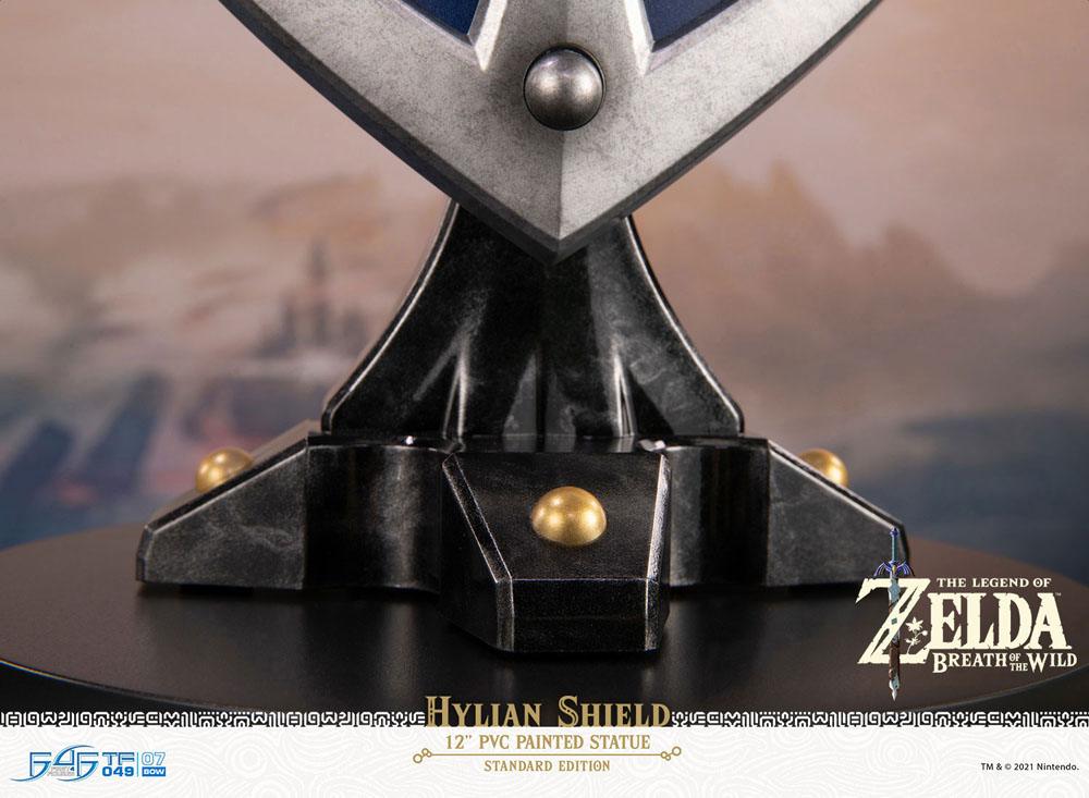 Collectibles Zelda Breath of the Wild Statue Hylian Shield Standard Edition 29cm 5060316623916